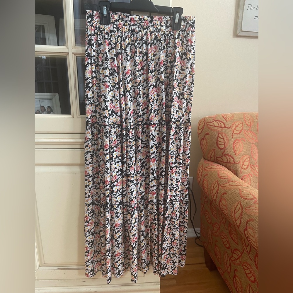 Floral long Skirt-Medium-Black,Pink,Yellow,White